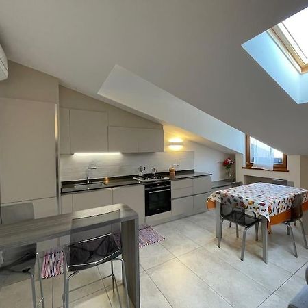 Apartamento Elia Loft Riva del Garda Exterior foto
