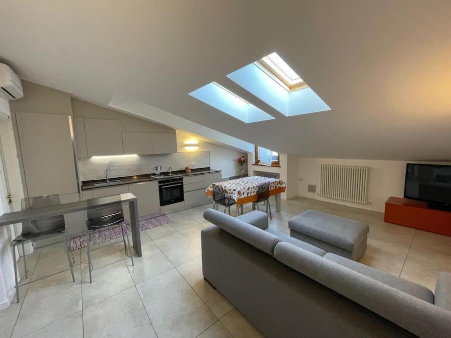 Apartamento Elia Loft Riva del Garda Exterior foto